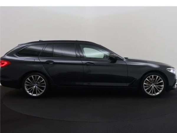 BMW 5 Serie Touring 530i High Executive Leder