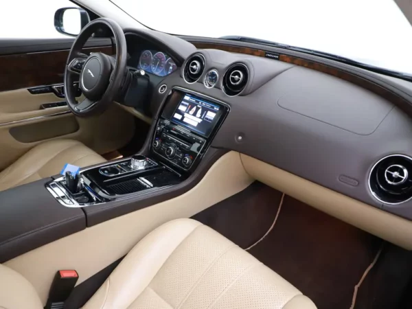Jaguar XJ 3.0 V6D Premium Luxury Pano