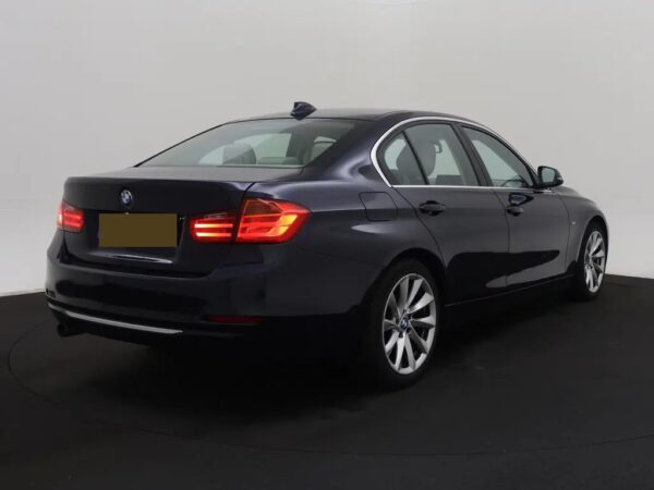 BMW 3-serie 320i Aut. High Executive