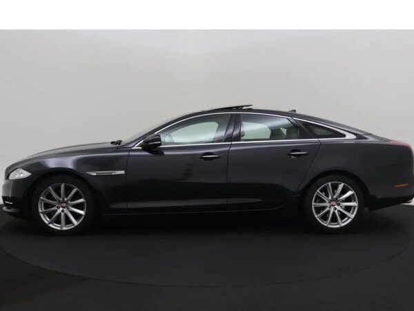 Jaguar XJ 3.0 V6D Premium Luxury Pano