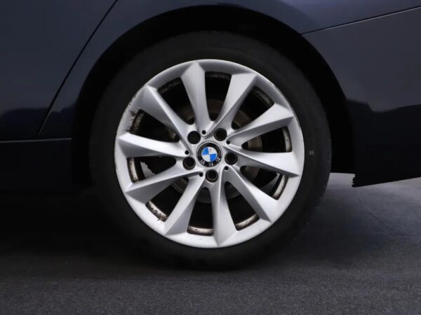 BMW 3-serie 320i Aut. High Executive