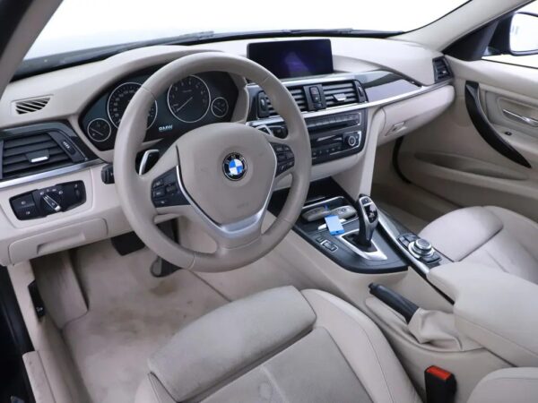 BMW 3-serie 320i Aut. High Executive