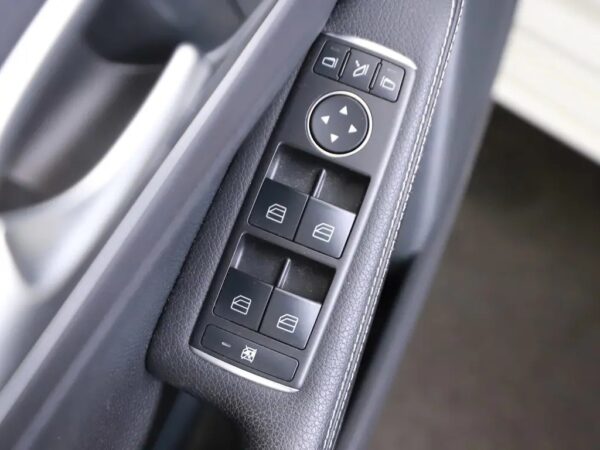 Mercedes-Benz A-Klasse 180 Ambition