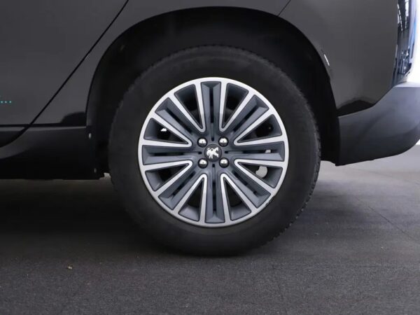 Peugeot 2008 1.2 PureTech Aut. Blue Lion Airco