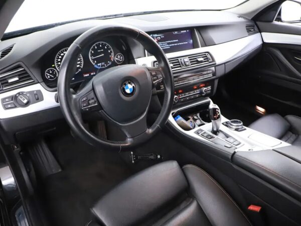 BMW 5 Serie Touring 520i Aut. Last Minute Edition