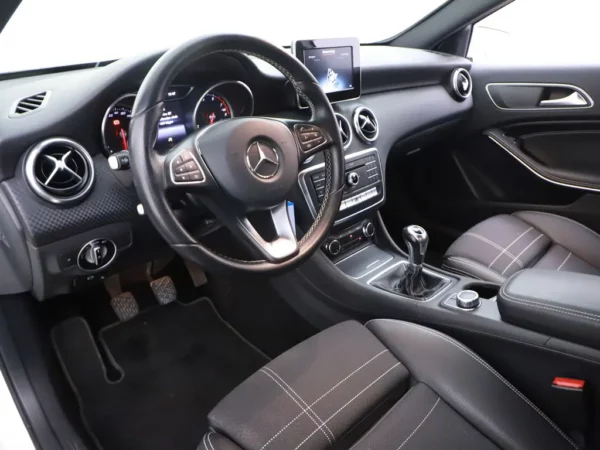 Mercedes-Benz A-Klasse 180 Ambition