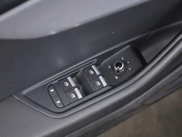 Audi A4 Limousine 1.4 TFSI S-Tronic Design LED