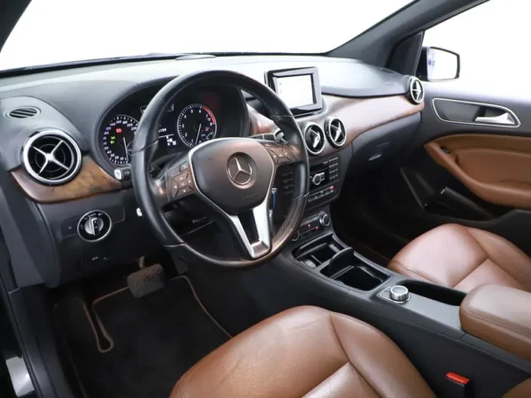 Mercedes-Benz B-Klasse 180 Aut. Ambition