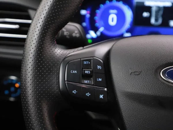 Ford FOCUS Wagon 1.0 EcoBoost ST Line X Business