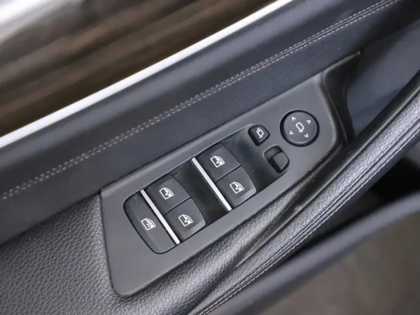 BMW 5 Serie Touring 530i High Executive Leder
