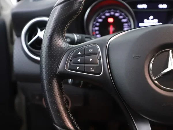 Mercedes-Benz A-Klasse 180 Ambition