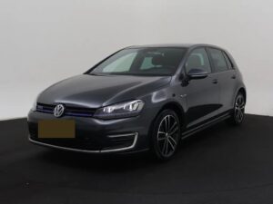 Volkswagen Golf 1.4 TSI GTE Connected Series