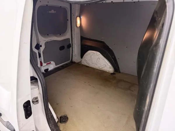 Photo 10 of 17 of WDF4156031U175819 Mercedes-Benz Citan 108 CDI BlueEFFICIENCY Airco