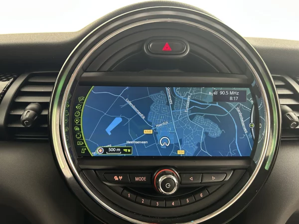 MINI 5-deurs 2.0 Cooper S Aut. Chili Serious Business Nav
