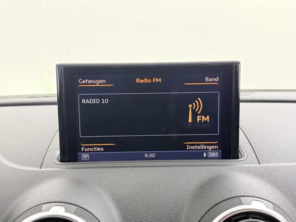 Photo 11 of 24 of WAUZZZ8V3FA168426 Audi A3 Sportback 1.4 e-tron PHEV Ambition Pro Line plus