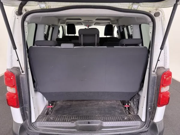Photo 12 of 21 of YARVAYHVKGZ165374 Toyota Proace Shuttle 1.5 D-4D Cool Comfort Compact