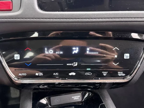 Photo 12 of 24 of 3HGRU1730GM405168 Honda HR-V 1.5 i-VTEC Comfort