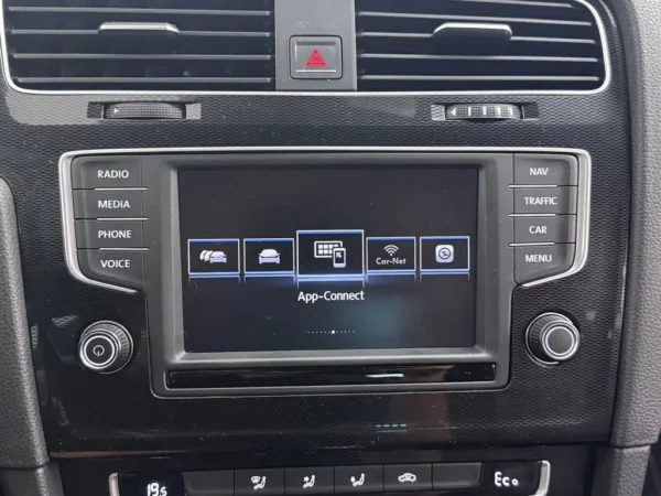 Volkswagen Golf 1.4 TSI GTE Connected Series
