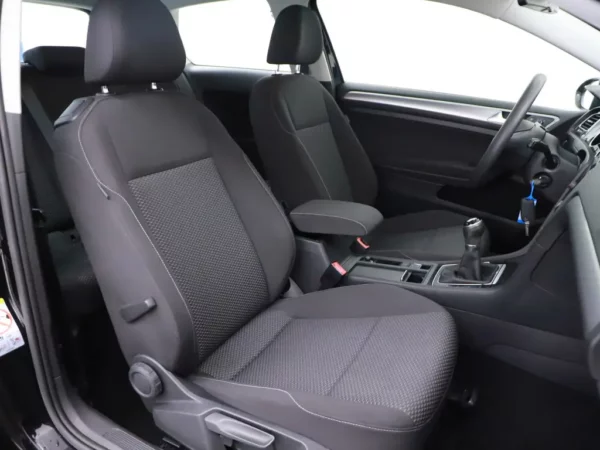 Volkswagen Golf 1.0 TSI Trendline