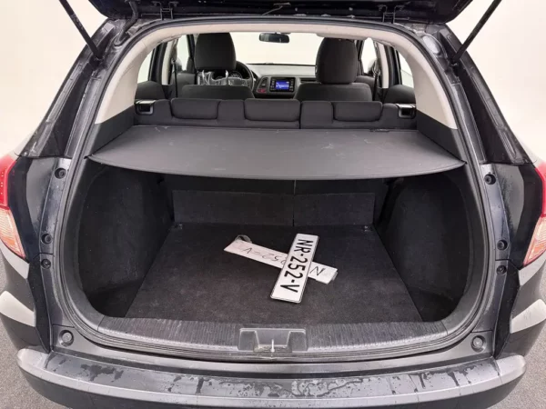 Photo 13 of 24 of 3HGRU1730GM405168 Honda HR-V 1.5 i-VTEC Comfort