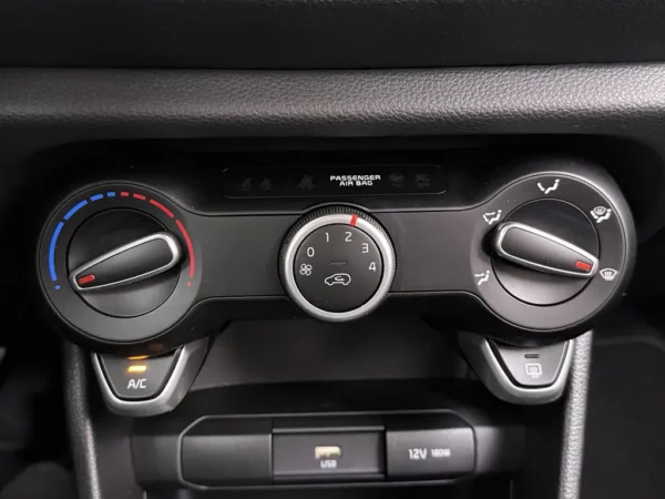 Photo 13 of 24 of KNAB3518APT215536 Kia Picanto 1.0 DPi DynamicLine