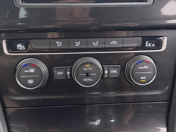 Volkswagen Golf 1.4 TSI GTE Connected Series