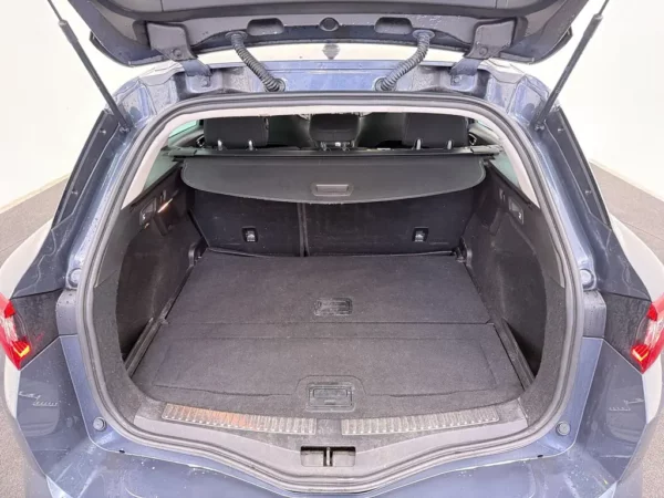Photo 14 of 24 of VF1RFB00757009275 Renault Mégane Estate 1.2 TCe GT-Line