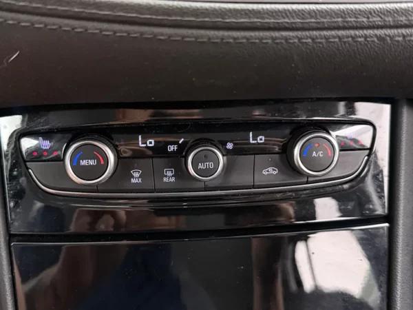 Opel Grandland X 1.2 Turbo 120 Jaar Edition Nav