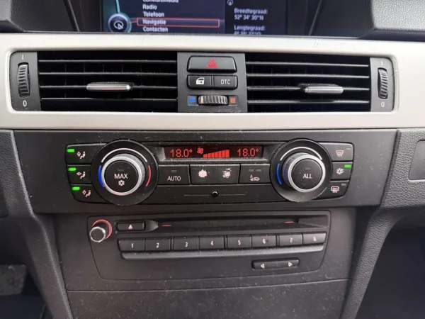 BMW 3 Serie Touring 318i Business Line AUT