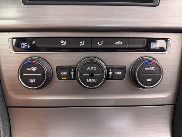 Volkswagen Golf 1.0 TSI Comfortline Nav