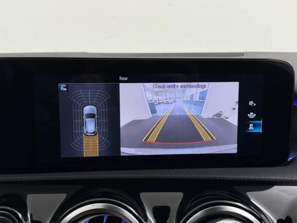 Mercedes-Benz A-Klasse 180 Aut. Business Solution Luxury Nav