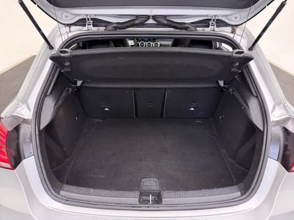 Photo 15 of 24 of WDD1770871V000201 Mercedes-Benz A-Klasse 200 Business Solution AMG