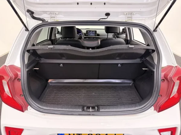Photo 15 of 25 of KNAB3512AJT005777 Kia Picanto 1.2 CVVT GT-Line