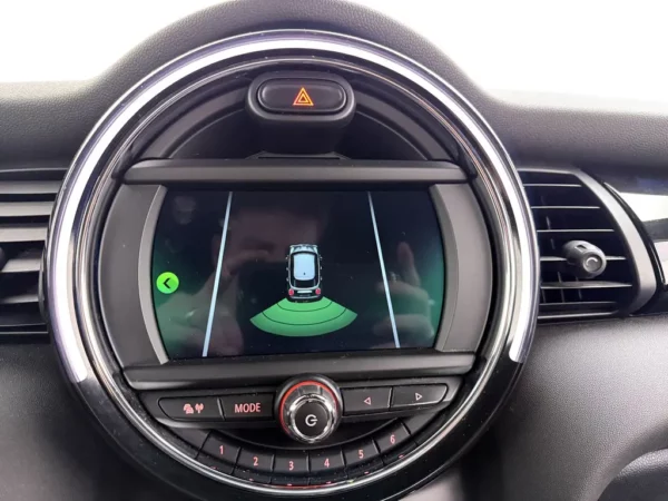 MINI 5-deurs 1.5 Cooper Business Edition