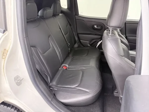 Photo 16 of 24 of 1C4BU0000FPC07725 Jeep Renegade 1.4 MultiAir Longitude Aut. Leder