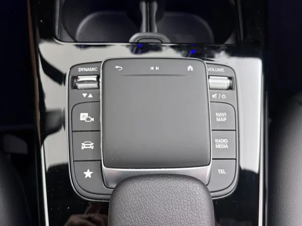 Mercedes-Benz A-Klasse 180 Aut. Business Solution Luxury Nav