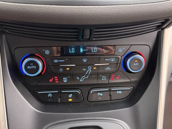 Ford C-MAX 1.5 150pk Titanium Xenion