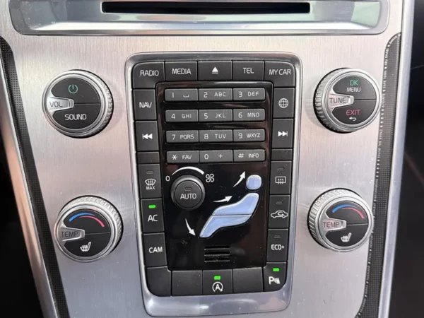 Volvo XC60 2.0 T5 FWD Ocean Race Aut. Nav