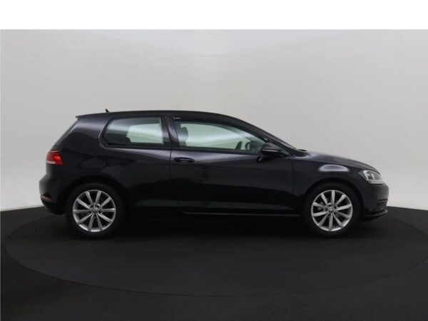Volkswagen Golf 1.0 TSI Trendline