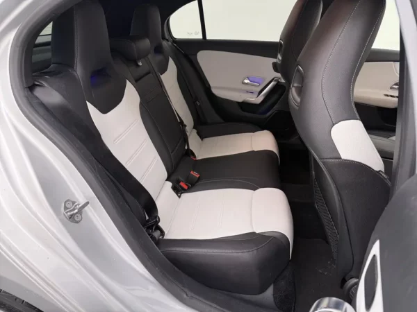 Photo 17 of 24 of WDD1770871V000201 Mercedes-Benz A-Klasse 200 Business Solution AMG