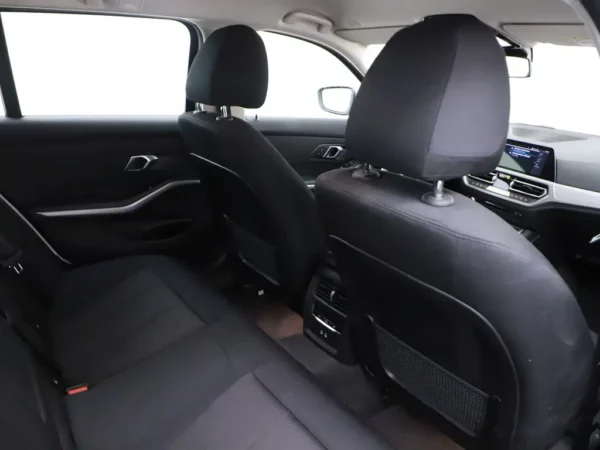 BMW 3 Serie Touring 330e High Executive
