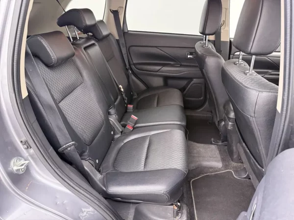 Mitsubishi Outlander 2.0 PHEV Business Edition X-Line