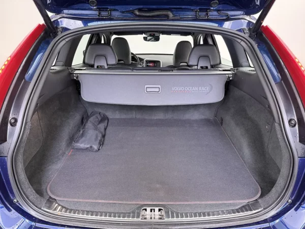 Volvo XC60 2.0 T5 FWD Ocean Race Aut. Nav