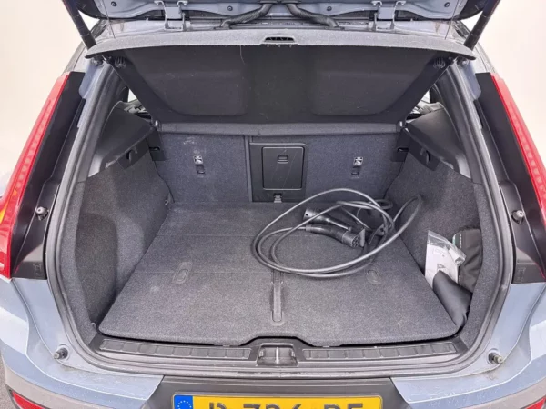 Volvo XC40 Recharge Plus LED