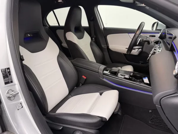 Photo 19 of 24 of WDD1770871V000201 Mercedes-Benz A-Klasse 200 Business Solution AMG