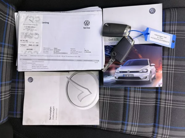 Volkswagen Golf 1.4 TSI GTE Connected Series