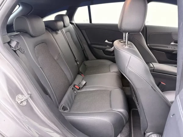 Mercedes-Benz CLA-Klasse Shooting Brake 180 Aut. Business Solution LED