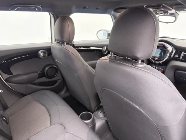 MINI 5-deurs 1.5 Cooper Business Edition