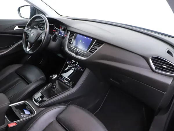 Opel Grandland X 1.2 Turbo Innovation RIEM VV