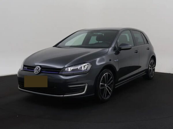 Volkswagen Golf 1.4 TSI GTE Connected Series
